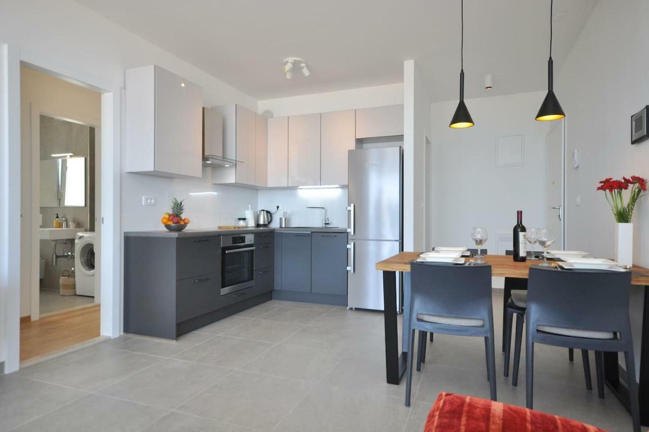 Apartment Carmen, Znjan, Split Zewnętrze zdjęcie